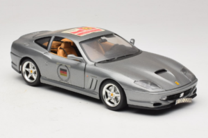 Ferrari 550 Maranello 25 Ferrari Model Club Silber Bburago 1:18 3344-S1 Druckguss — Bild 5 von 7