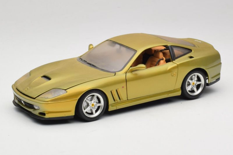 Ferrari 550 Maranello Gold Metallic Braccio & Gotz Bburago 1:18 3044-G1 Druckguss