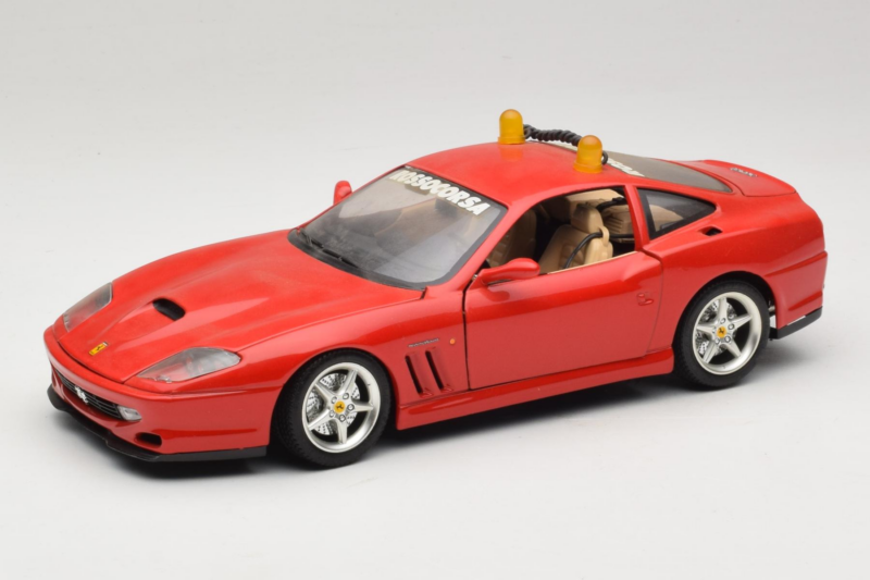 Ferrari 550 Maranello Safety Car Rosso Corsa Bburago 1:18 3064-P1 Druckguss