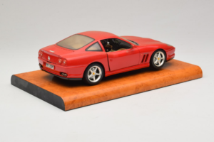 Ferrari 550 Maranello Technik Museum Speyer Edition Bburago 1:18 B001 Druckguss — Bild 3 von 8