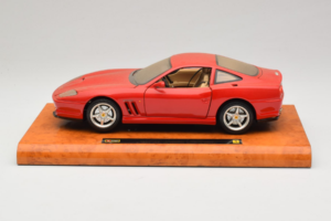 Ferrari 550 Maranello Technik Museum Speyer Edition Bburago 1:18 B001 Druckguss — Bild 4 von 8