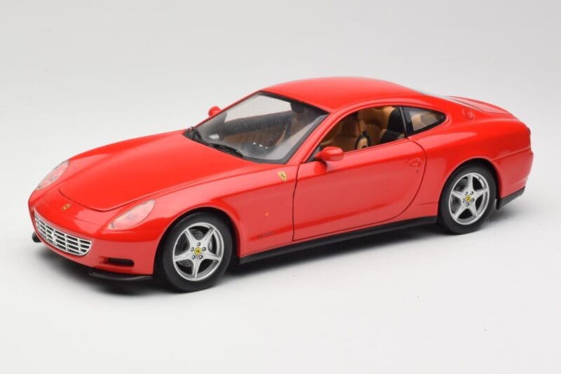Ferrari 612 Scaglietti Rosso Corsa Hot Wheels 1:18 B6047 Druckguss