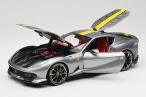 Ferrari 812 Competizione Grigio Coburn Bburago 1:18 18-01647 Druckguss — Bild 2 von 8