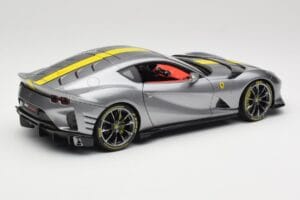 Ferrari 812 Competizione Grigio Coburn Bburago 1:18 18-01647 Druckguss — Bild 3 von 8