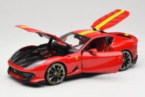 Ferrari 812 Competizione Rosso Corsa Mit Gelben Streifen Bburago 1:18 18-16915 Druckguss — Bild 2 von 8