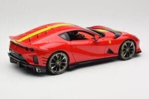 Ferrari 812 Competizione Rosso Corsa Mit Gelben Streifen Bburago 1:18 18-16915 Druckguss — Bild 3 von 8