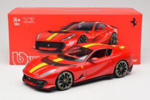 Ferrari 812 Competizione Rosso Corsa Mit Gelben Streifen Bburago 1:18 18-16915 Druckguss — Bild 8 von 8
