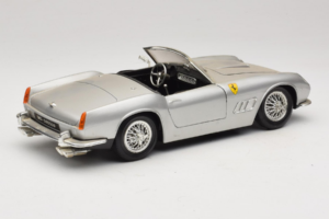 Ferrari California Cabriolet Silber Tonka 1:18 01109-S1 Druckguss — Bild 3 von 8