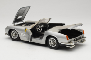 Ferrari California Cabriolet Silber Tonka 1:18 01109-S1 Druckguss — Bild 5 von 8
