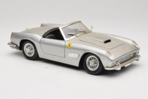 Ferrari California Cabriolet Silber Tonka 1:18 01109-S1 Druckguss — Bild 6 von 8