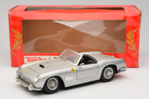 Ferrari California Cabriolet Silber Tonka 1:18 01109-S1 Druckguss — Bild 8 von 8
