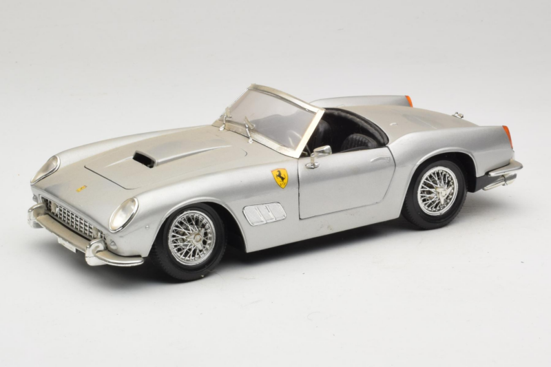 Ferrari California Cabriolet Silber Tonka 1:18 01109-S1 Druckguss