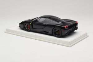 Ferrari Enzo Schwarz AB Models 1:18 REMC008 Resin — Bild 5 von 6
