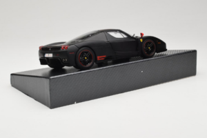 Ferrari Enzo Matt Black Limitierte Auflage BBR 1:18 HE180029 Druckguss — Bild 4 von 9