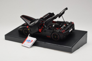 Ferrari Enzo Matt Black Limitierte Auflage BBR 1:18 HE180029 Druckguss — Bild 6 von 9