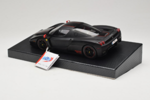 Ferrari Enzo Matt Black Limitierte Auflage BBR 1:18 HE180029 Druckguss — Bild 7 von 9