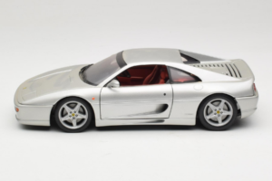 Ferrari F355 Berlinetta Silber UT Models 1:18 180074020-S1 Druckguss — Bild 4 von 8
