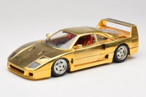 Ferrari F40 Chrome Gold Limited Edition 250 pcs Bburago 1:18 3332-G1 Druckguss