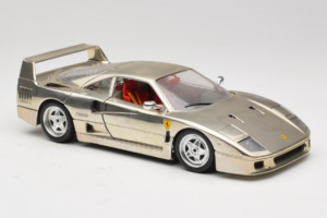Ferrari F40 Chrome Silver Bburago 1:18 3401 Druckguss — Bild 6 von 8