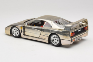 Ferrari F40 Chrome Silver Bburago 1:18 3401 Druckguss — Bild 7 von 8