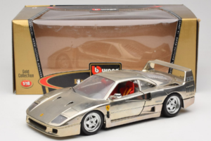 Ferrari F40 Chrome Silver Bburago 1:18 3401 Druckguss — Bild 8 von 8