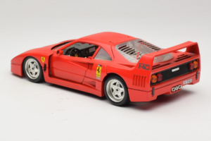 Ferrari F40 Club Deutschland Rot Bburago 1:18 3032-L3 Druckguss — Bild 7 von 8