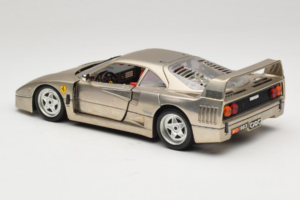 Ferrari F40 Dark Chrome Silver Kroymans Limitierte Auflage Bburago 1:18 3032-C2 Druckguss — Bild 7 von 8