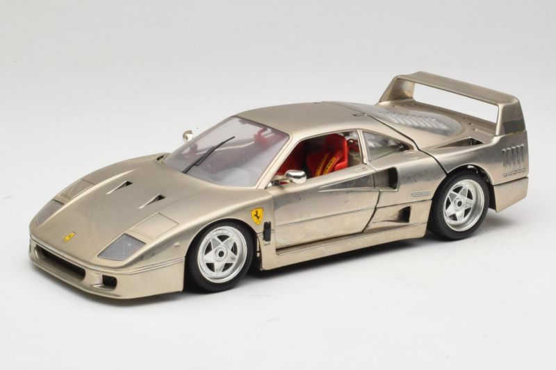 Ferrari F40 Dark Chrome Silver Kroymans Limitierte Auflage Bburago 1:18 3032-C2 Druckguss