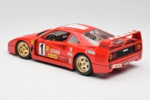 Ferrari F40 Evoluzione Bburago 1:18 3042 Druckguss — Bild 7 von 8