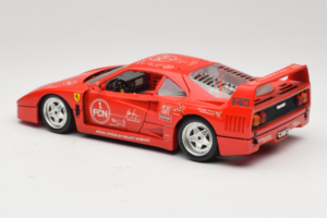 Ferrari F40 Evoluzione FC Nürnberg Special Edition Rot Bburago 1:18 3042-FCN Druckguss — Bild 7 von 8