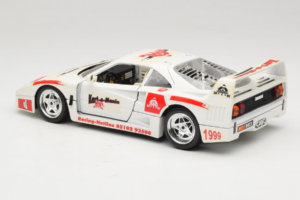 Ferrari F40 Kart-o-Mania Weiß Bburago 1:18 3332-W3 Druckguss — Bild 7 von 8