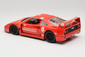 Ferrari F40 #6 V. Colombo L'Indipendente Rot 1987 Bburago 1:18 3032-L1 Druckguss — Bild 7 von 8