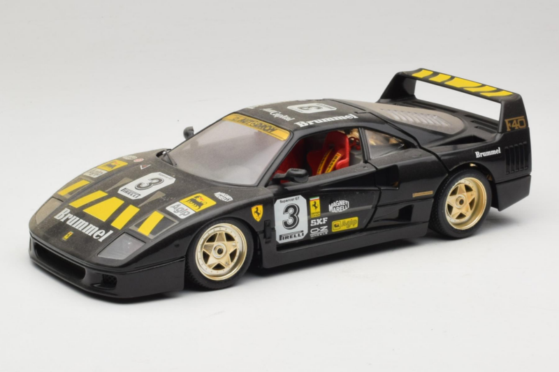 Ferrari F40 Magneti Marelli #3 Schwarz Bburago 1:18 3022-B1 Druckguss