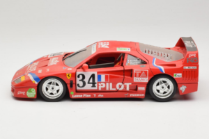 Ferrari F40 LM Pilot #34 Ferte / Thavenin / Palau 24 Hours of Le Mans 1995 Rot Bburago 1:18 3032-P3 Druckguss — Bild 4 von 8