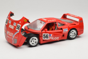 Ferrari F40 #56 Pilot Rot 1987 Bburago 1:18 3332-P2 Druckguss — Bild 2 von 8