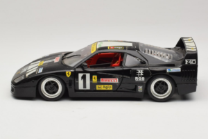Ferrari F40 Pirelli Agip #1 Schwarz Bburago 1:18 3332-B1 Druckguss — Bild 4 von 8