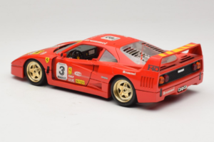 Ferrari F40 #3 Pirelli Rot 1987 Bburago 1:18 3332-P4 Druckguss — Bild 7 von 8