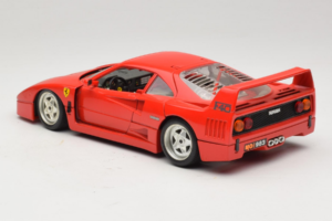 Ferrari F40 Rot Diamond Edition Bburago 1:18 3022-P1 Druckguss — Bild 7 von 8