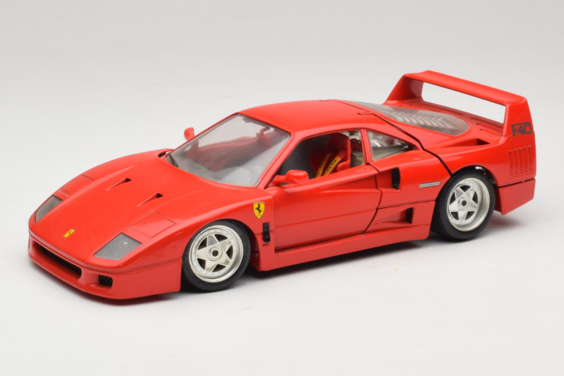 Ferrari F40 Rot Diamond Edition Bburago 1:18 3022-P1 Druckguss
