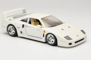 Ferrari F40 Weiß Bburago 1:18 3332-W4 Druckguss — Bild 6 von 8