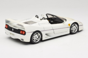 Ferrari F50 Cabriolet Weiß Bburago 1:18 3352-W1 Druckguss — Bild 3 von 8