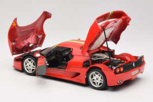 Ferrari F50 Coupe #6 Rot mit Italienischer Flagge Bburago 1:18 3382-P1 Druckguss — Bild 5 von 8