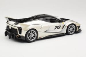 Ferrari FXX-K Evo #70 Weiß Bburago 1:18 18-16012 Druckguss — Bild 3 von 8