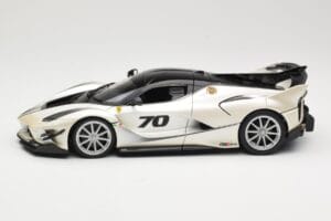 Ferrari FXX-K Evo #70 Weiß Bburago 1:18 18-16012 Druckguss — Bild 4 von 8