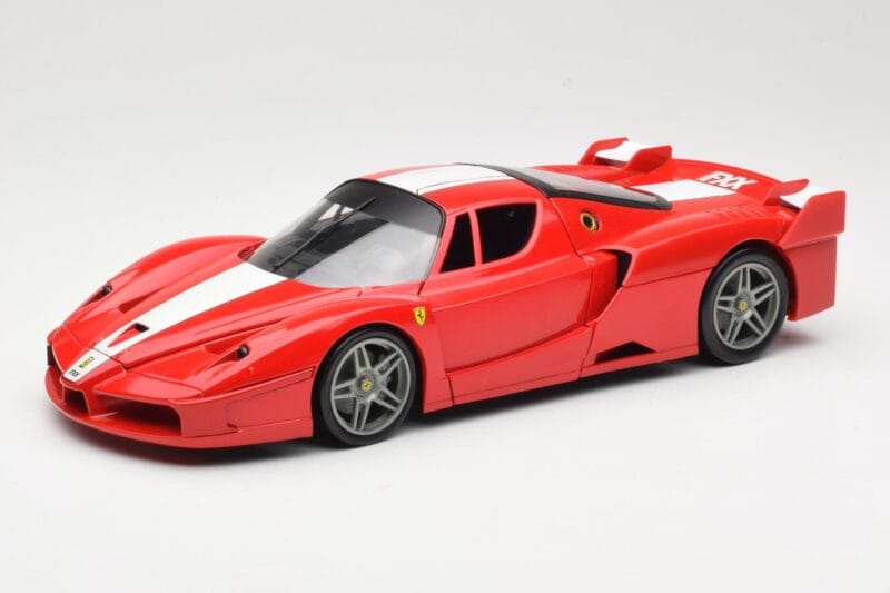 Ferrari FXX Rot Hot Wheels 1:18 310801 Druckguss