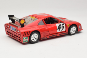 Ferrari 288 GTO Evoluzione #45 Rot Revell 1:18 48820 Druckguss — Bild 3 von 8