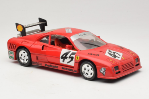 Ferrari 288 GTO Evoluzione #45 Rot Revell 1:18 48820 Druckguss — Bild 6 von 8