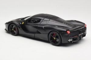 Ferrari LaFerrari F150 Matte Black Bburago 1:18 18-16901BK Druckguss — Bild 7 von 8