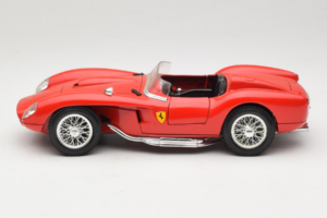 Ferrari 250 Testa Rossa Rot Bburago 1:18 3007-P2 Druckguss — Bild 4 von 8