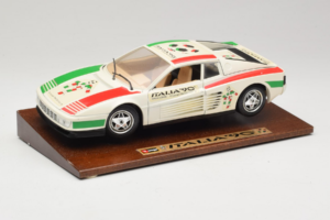 Ferrari Testarossa Italia 90 Weiß Bburago 1:18 3059-W1 Druckguss — Bild 2 von 8